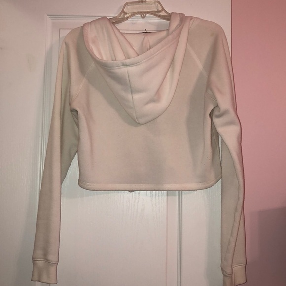 REVAMPED cropped hoodie - Picture 2 of 3